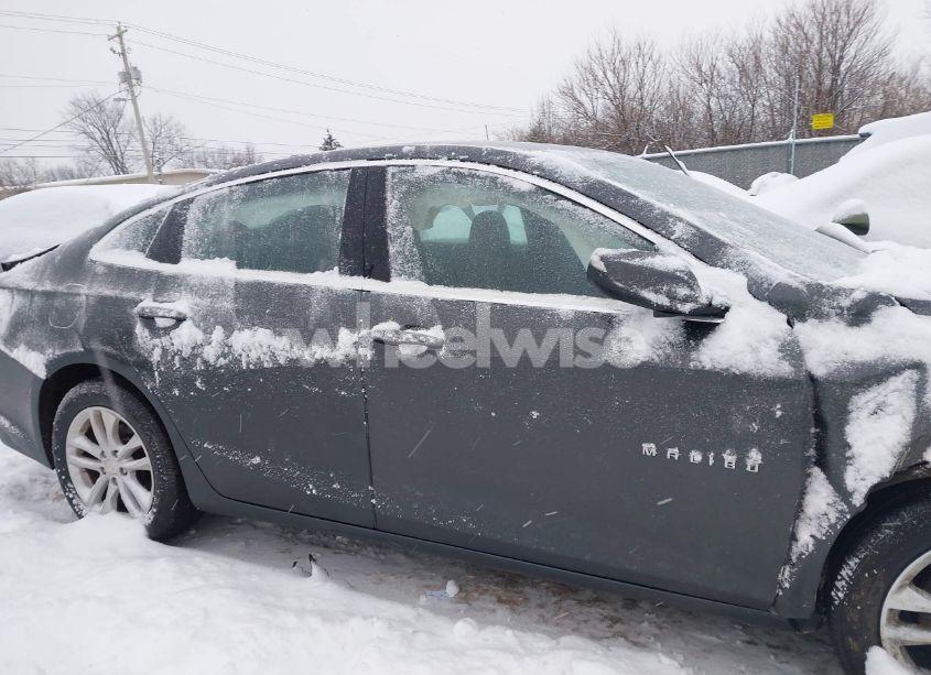 Photo 13 of 2016 Chevrolet Malibu 1LT (VIN 1G1ZE5STXGF243344)