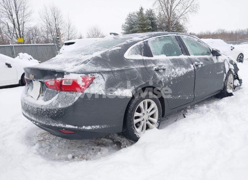 Photo 4 of 2016 Chevrolet Malibu 1LT (VIN 1G1ZE5STXGF243344)