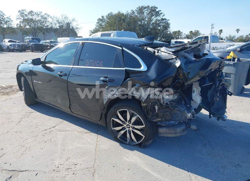 Photo 3 of 2016 Chevrolet Malibu 1LT (VIN 1G1ZE5STXGF248365)