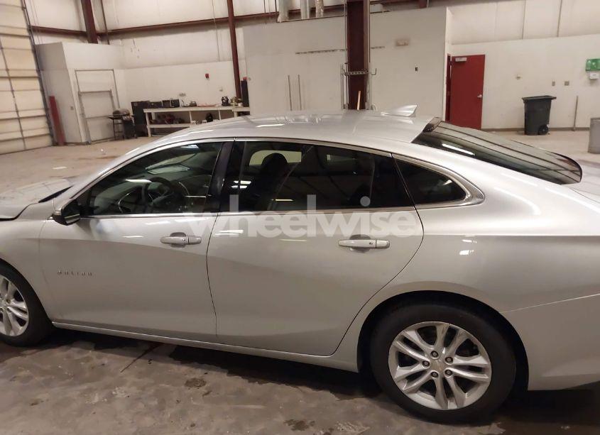 Photo 15 of 2016 Chevrolet Malibu 1LT (VIN 1G1ZE5STXGF268342)