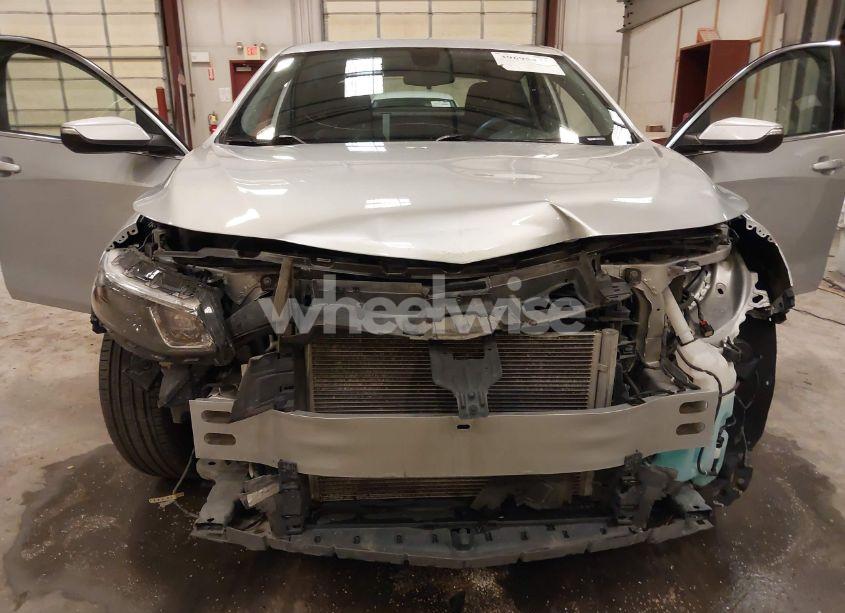 Photo 6 of 2016 Chevrolet Malibu 1LT (VIN 1G1ZE5STXGF268342)