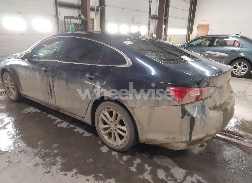 Photo 3 of 2016 Chevrolet Malibu 1LT (VIN 1G1ZE5STXGF278465)