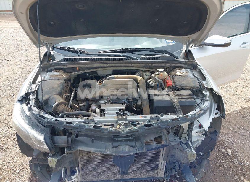 Photo 10 of 2016 Chevrolet Malibu 1LT (VIN 1G1ZE5STXGF289577)