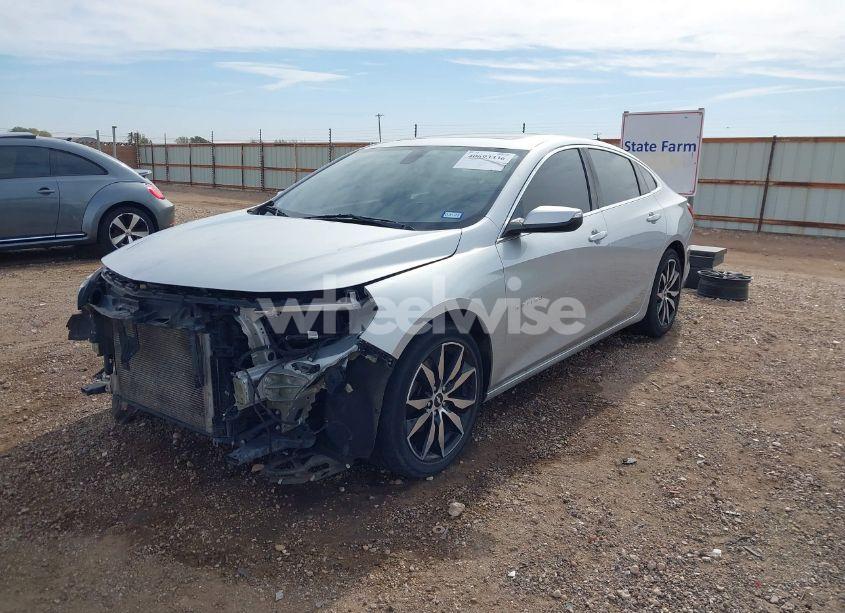 Photo 2 of 2016 Chevrolet Malibu 1LT (VIN 1G1ZE5STXGF289577)