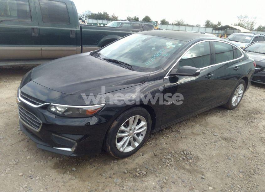 Photo 2 of 2016 Chevrolet Malibu 1LT (VIN 1G1ZE5STXGF291457)