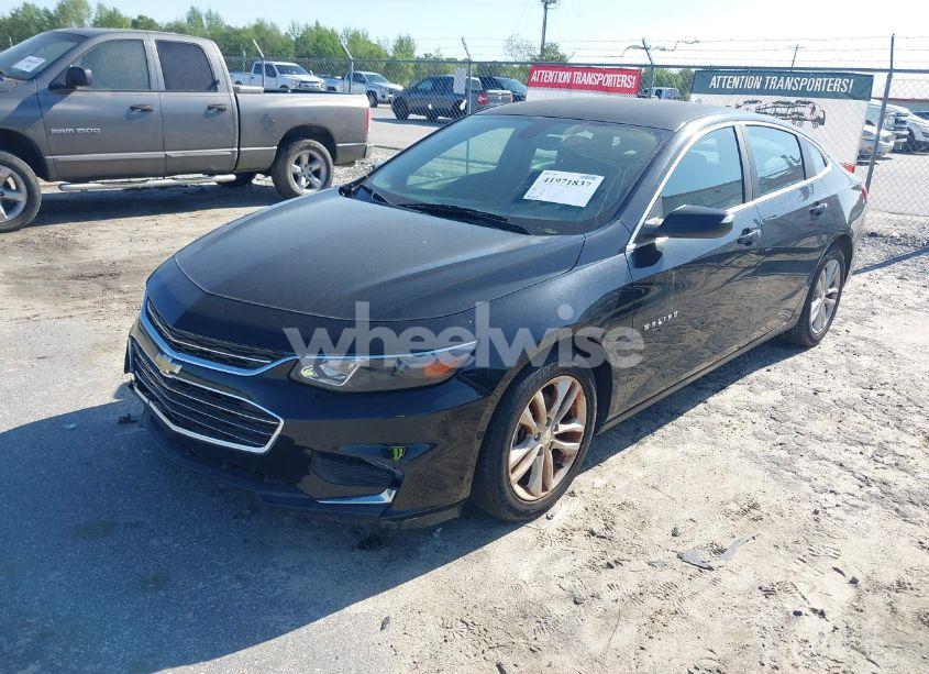 Photo 2 of 2016 Chevrolet Malibu 1LT (VIN 1G1ZE5STXGF293371)