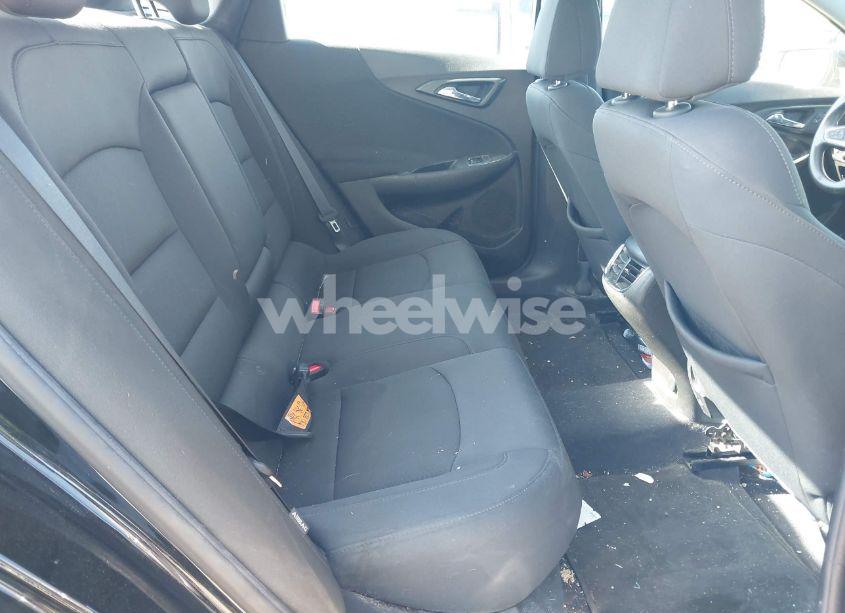 Photo 8 of 2016 Chevrolet Malibu 1LT (VIN 1G1ZE5STXGF293371)