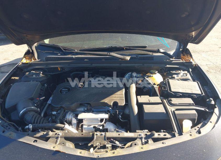 Photo 10 of 2016 Chevrolet Malibu 1LT (VIN 1G1ZE5STXGF295492)