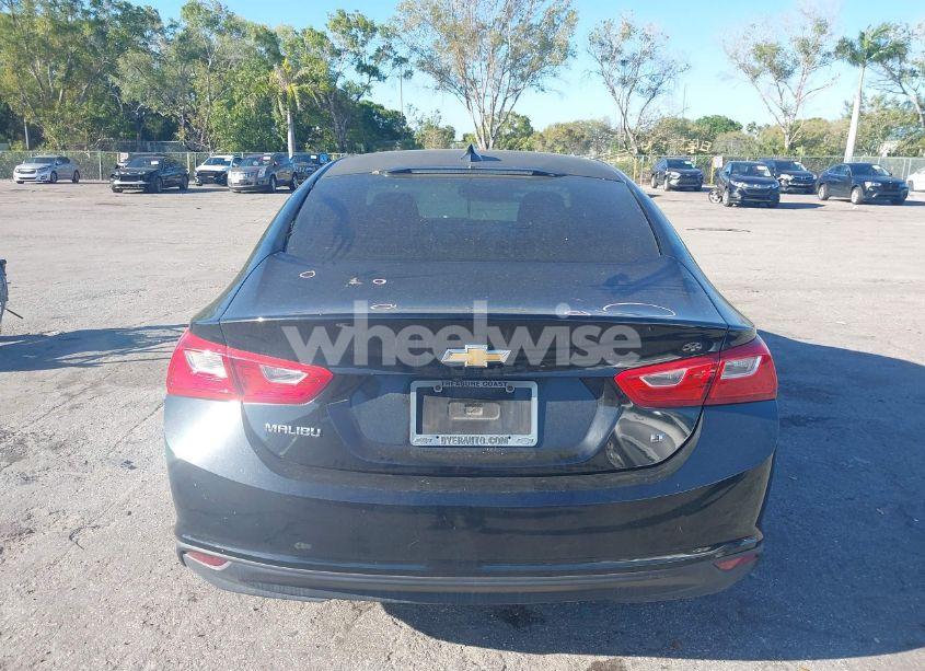 Photo 16 of 2016 Chevrolet Malibu 1LT (VIN 1G1ZE5STXGF295492)