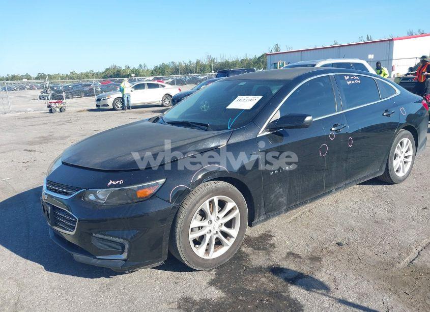 Photo 2 of 2016 Chevrolet Malibu 1LT (VIN 1G1ZE5STXGF295492)