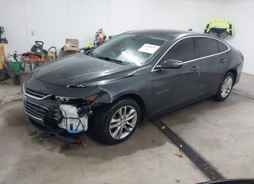 Photo 2 of 2016 Chevrolet Malibu 1LT (VIN 1G1ZE5STXGF308421)