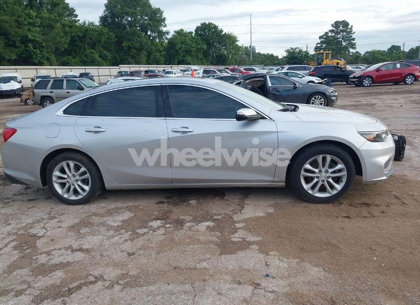 Photo 13 of 2016 Chevrolet Malibu LT (VIN 1G1ZE5STXGF311805)