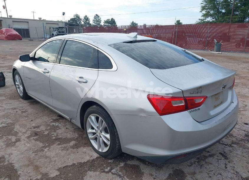 Photo 3 of 2016 Chevrolet Malibu LT (VIN 1G1ZE5STXGF311805)