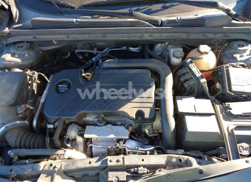 Photo 10 of 2016 Chevrolet Malibu 1LT (VIN 1G1ZE5STXGF322058)