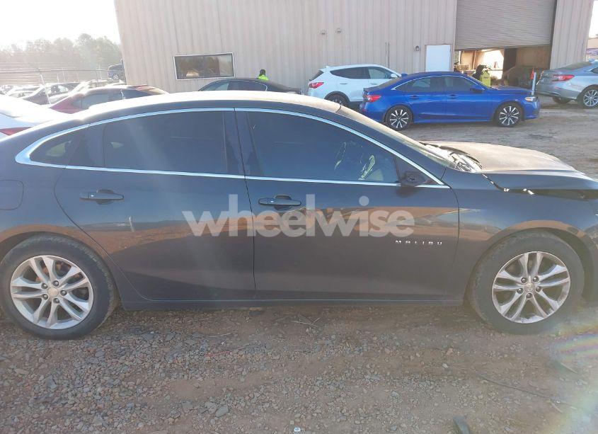 Photo 13 of 2016 Chevrolet Malibu 1LT (VIN 1G1ZE5STXGF322058)