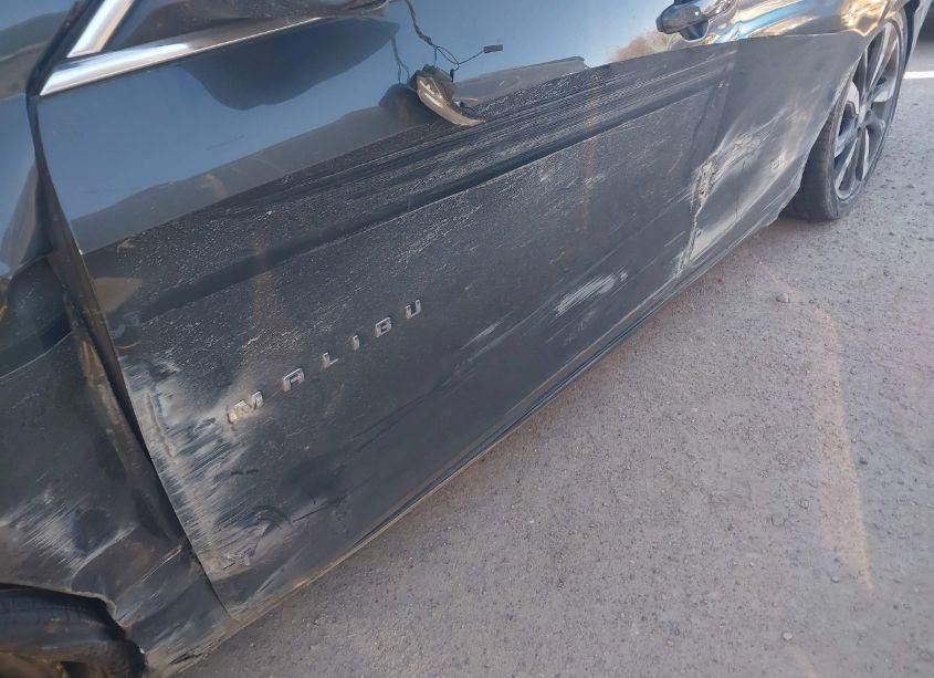 Photo 18 of 2016 Chevrolet Malibu 1LT (VIN 1G1ZE5STXGF329379)