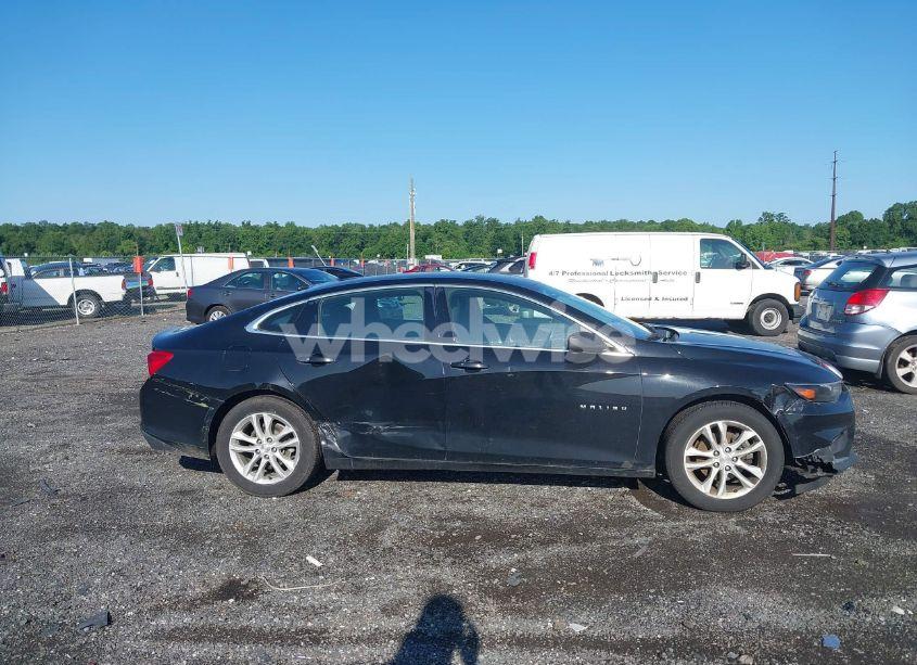 Photo 13 of 2016 Chevrolet Malibu 1LT (VIN 1G1ZE5STXGF339622)