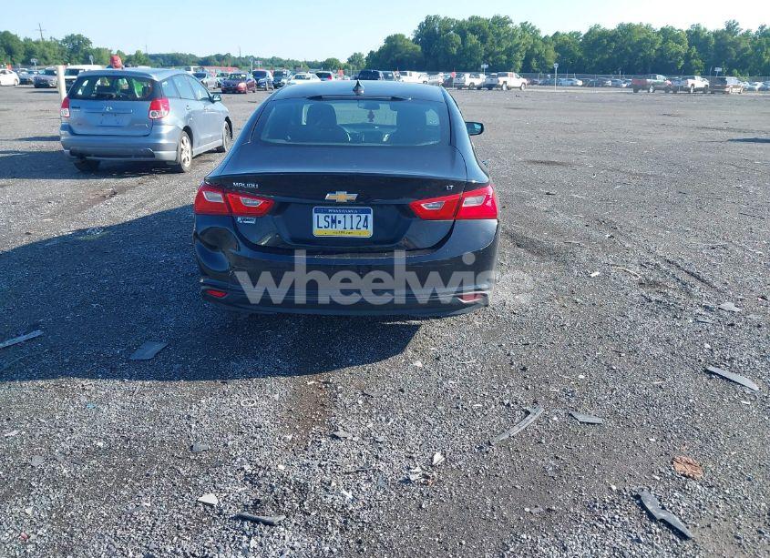 Photo 16 of 2016 Chevrolet Malibu 1LT (VIN 1G1ZE5STXGF339622)