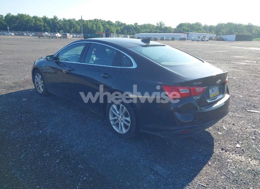Photo 3 of 2016 Chevrolet Malibu 1LT (VIN 1G1ZE5STXGF339622)