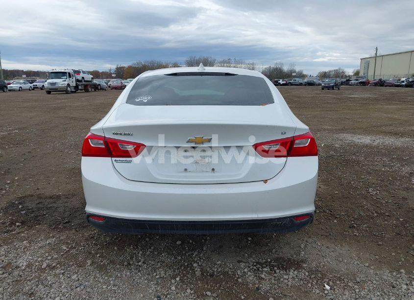 Photo 16 of 2016 Chevrolet Malibu 1LT (VIN 1G1ZE5STXGF343296)