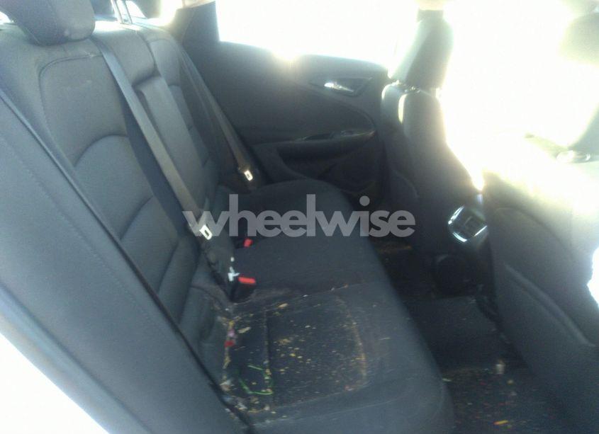 Photo 8 of 2016 Chevrolet Malibu 1LT (VIN 1G1ZE5STXGF350443)