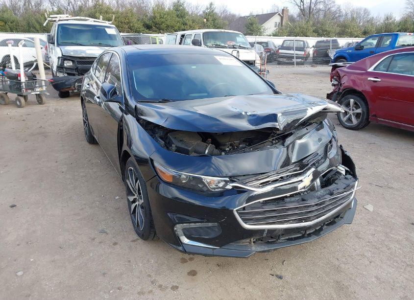 2017 Chevrolet Malibu 1LT (VIN 1G1ZE5STXHF102467) main photo