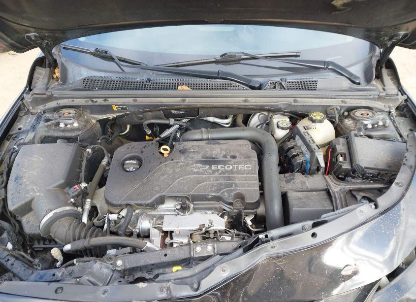 Photo 10 of 2017 Chevrolet Malibu 1LT (VIN 1G1ZE5STXHF102467)