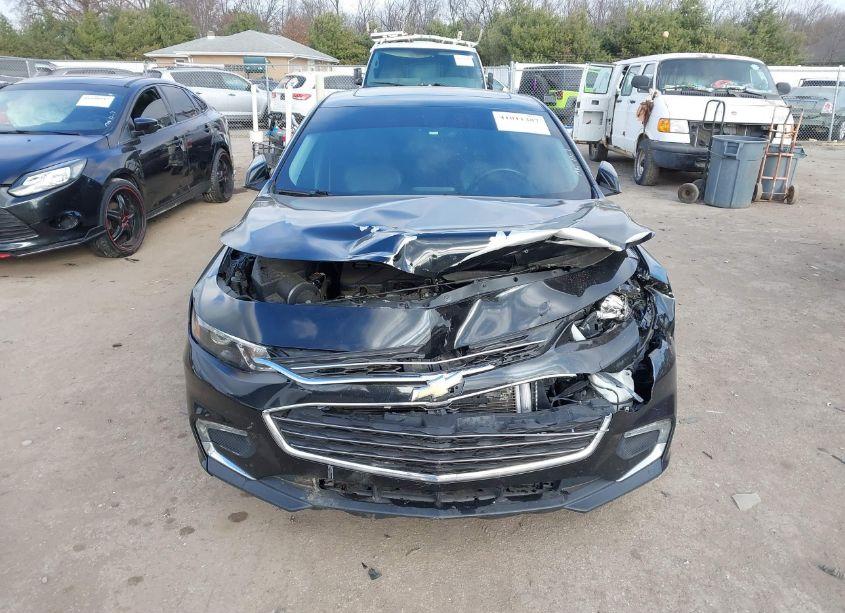 Photo 12 of 2017 Chevrolet Malibu 1LT (VIN 1G1ZE5STXHF102467)