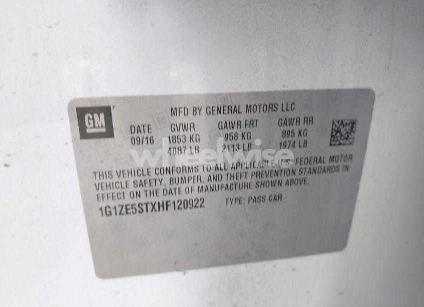 Photo 9 of 2017 Chevrolet Malibu 1LT (VIN 1G1ZE5STXHF120922)