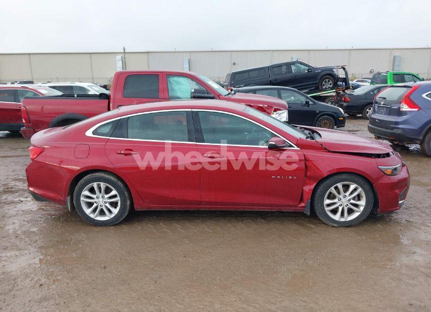Photo 13 of 2017 Chevrolet Malibu 1LT (VIN 1G1ZE5STXHF132567)