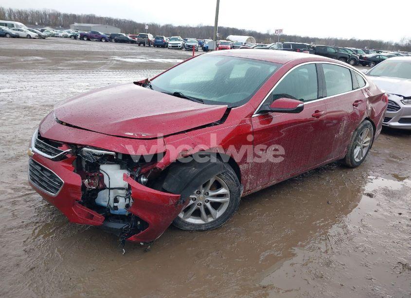 Photo 2 of 2017 Chevrolet Malibu 1LT (VIN 1G1ZE5STXHF132567)