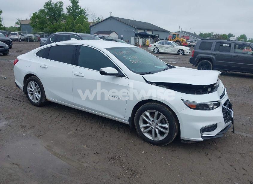 2017 Chevrolet Malibu 1LT (VIN 1G1ZE5STXHF134514) main photo