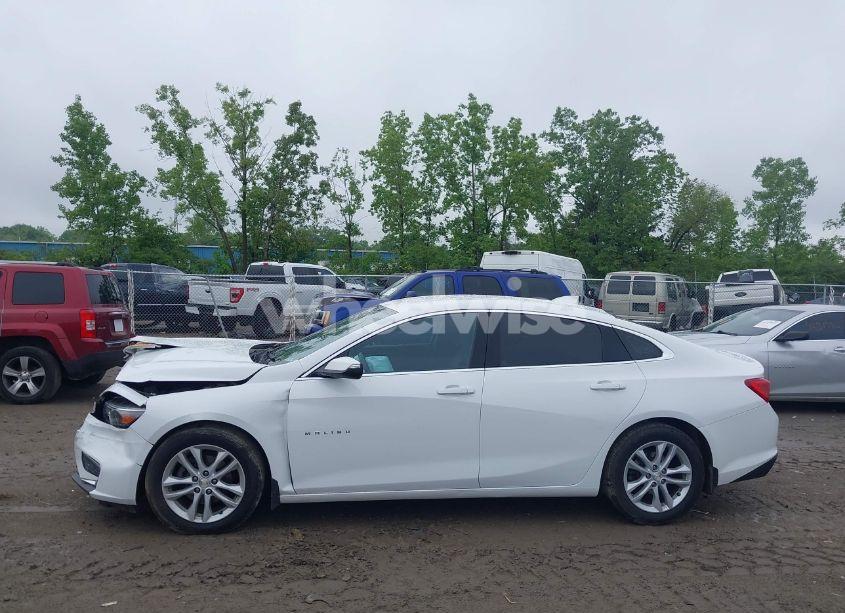 Photo 14 of 2017 Chevrolet Malibu 1LT (VIN 1G1ZE5STXHF134514)