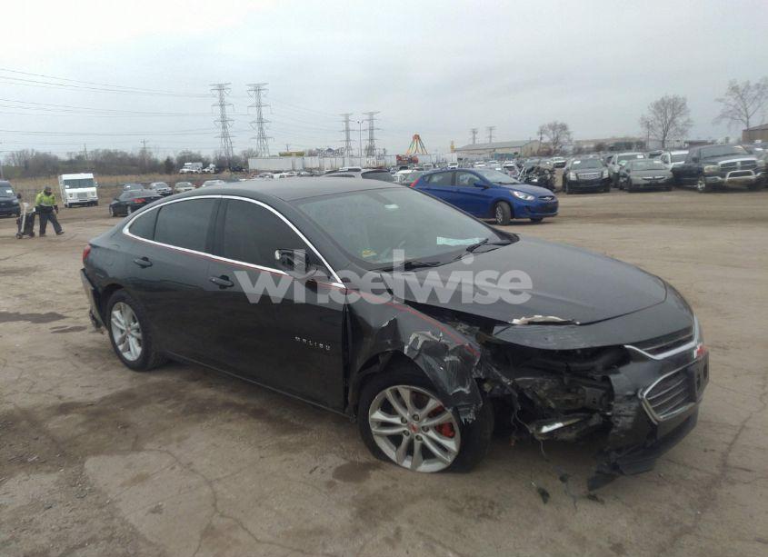 2017 Chevrolet Malibu 1LT (VIN 1G1ZE5STXHF137610) main photo