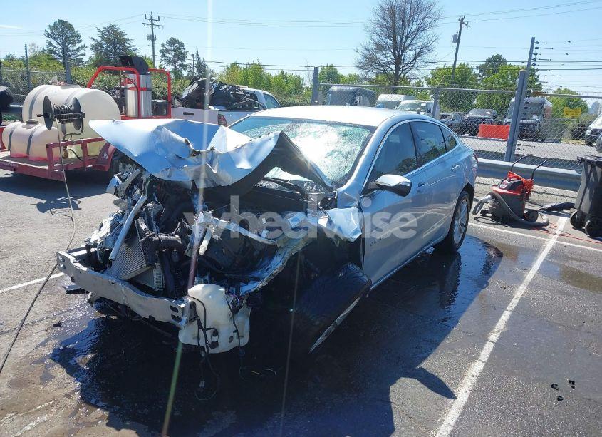 Photo 2 of 2017 Chevrolet Malibu 1LT (VIN 1G1ZE5STXHF138479)
