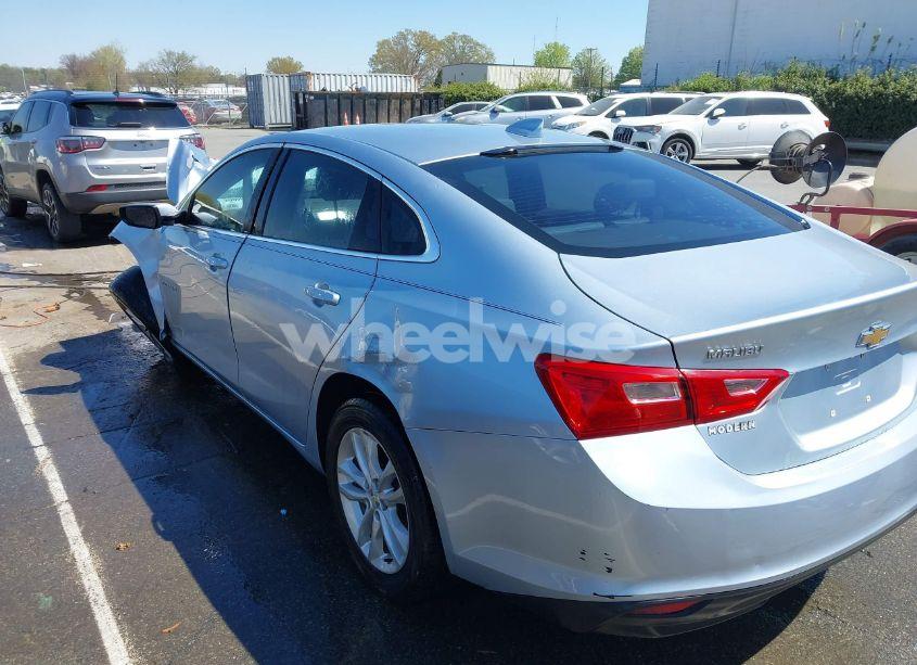 Photo 3 of 2017 Chevrolet Malibu 1LT (VIN 1G1ZE5STXHF138479)