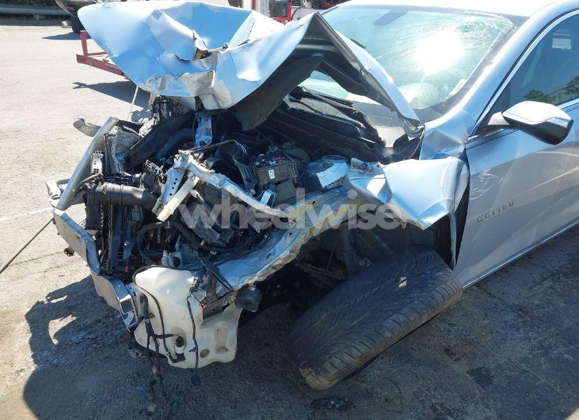 Photo 6 of 2017 Chevrolet Malibu 1LT (VIN 1G1ZE5STXHF138479)