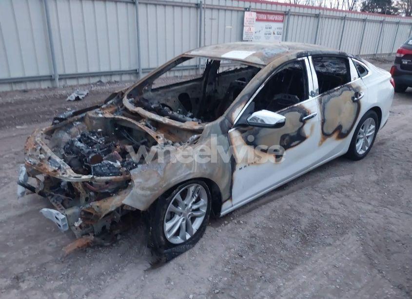 Photo 2 of 2017 Chevrolet Malibu 1LT (VIN 1G1ZE5STXHF157310)