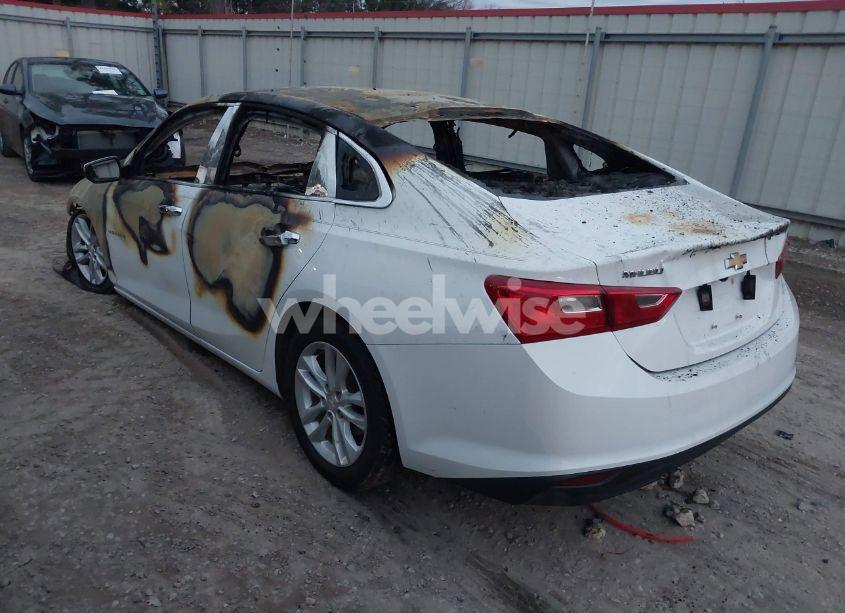 Photo 3 of 2017 Chevrolet Malibu 1LT (VIN 1G1ZE5STXHF157310)