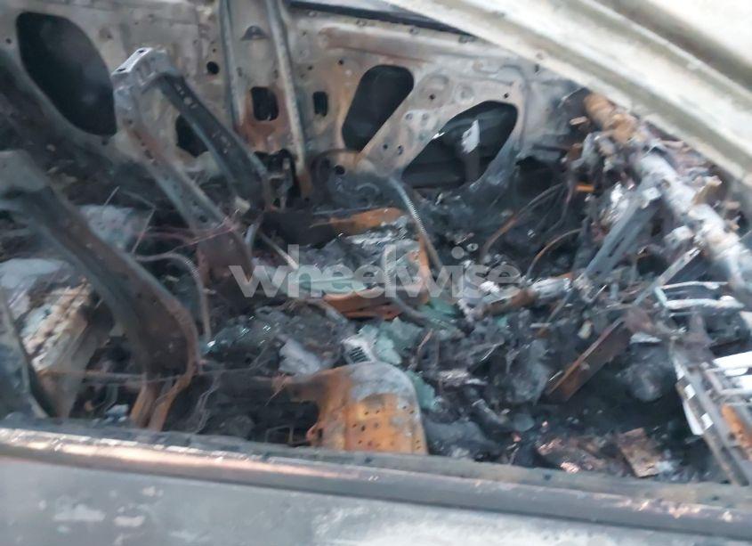 Photo 5 of 2017 Chevrolet Malibu 1LT (VIN 1G1ZE5STXHF157310)