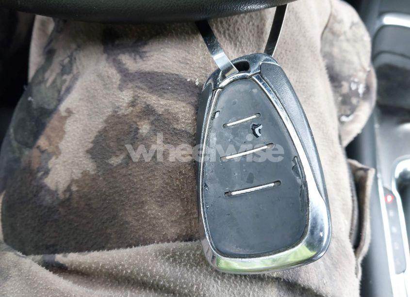 Photo 11 of 2017 Chevrolet Malibu 1LT (VIN 1G1ZE5STXHF157694)