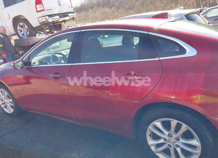 Photo 14 of 2017 Chevrolet Malibu 1LT (VIN 1G1ZE5STXHF157694)