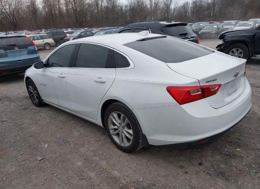 Photo 3 of 2017 Chevrolet Malibu 1LT (VIN 1G1ZE5STXHF161406)