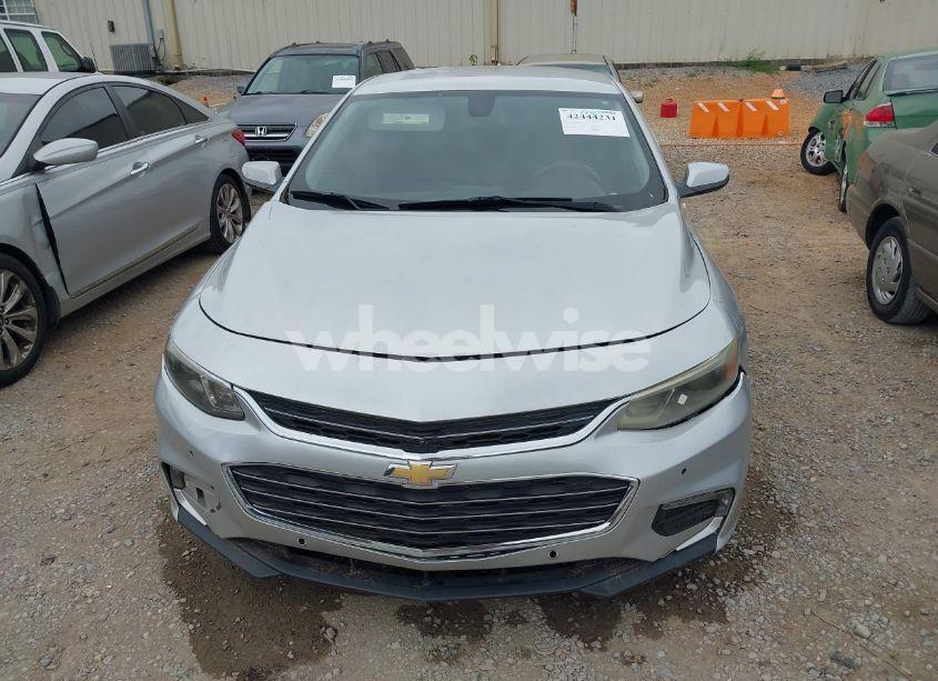 Photo 12 of 2017 Chevrolet Malibu 1LT (VIN 1G1ZE5STXHF172325)