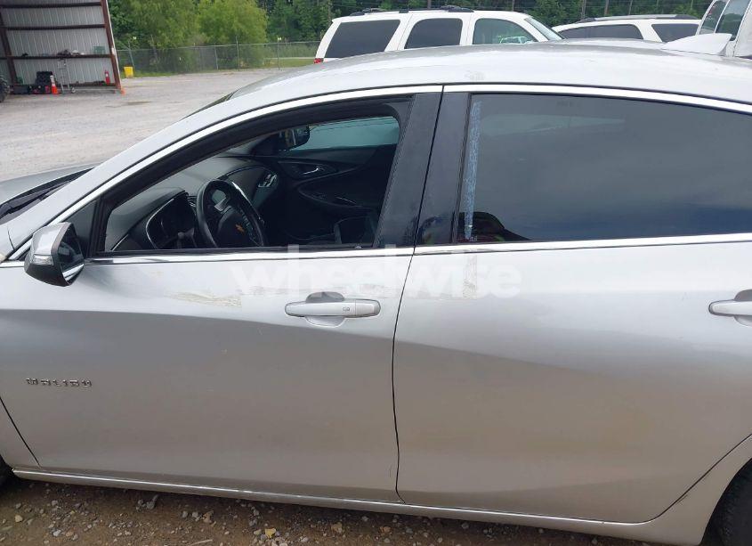 Photo 14 of 2017 Chevrolet Malibu 1LT (VIN 1G1ZE5STXHF172325)