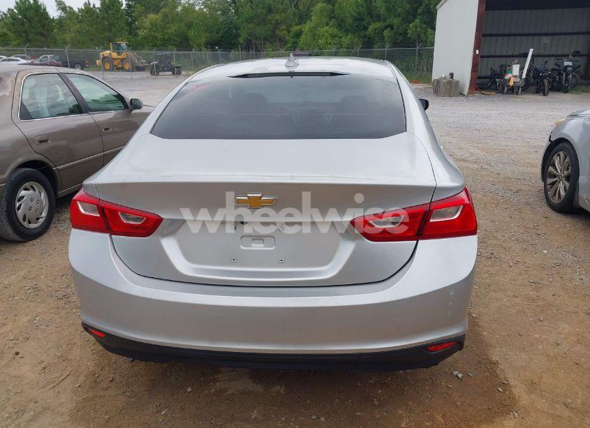 Photo 16 of 2017 Chevrolet Malibu 1LT (VIN 1G1ZE5STXHF172325)