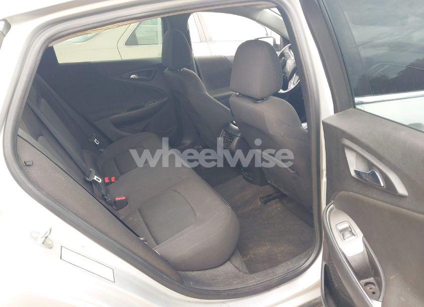 Photo 8 of 2017 Chevrolet Malibu 1LT (VIN 1G1ZE5STXHF172325)