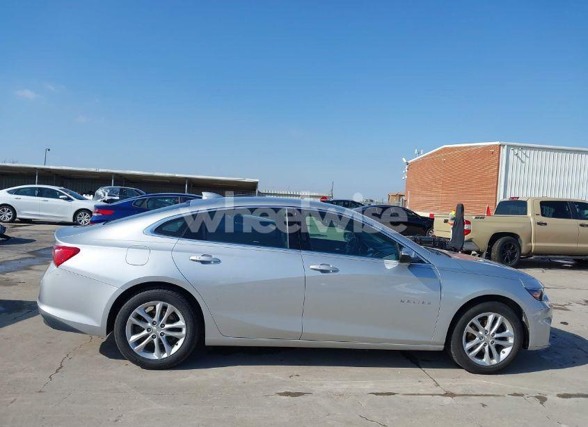Photo 14 of 2017 Chevrolet Malibu 1LT (VIN 1G1ZE5STXHF183907)