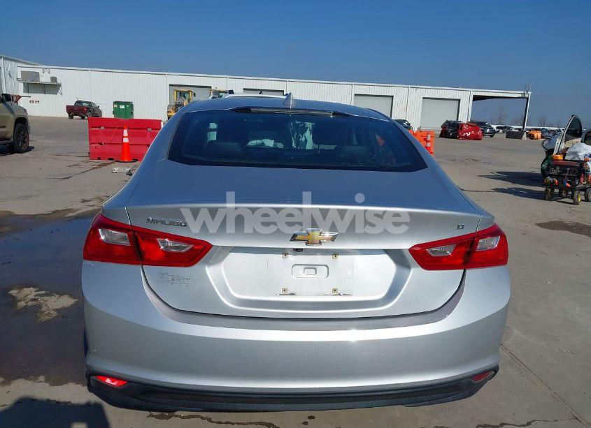 Photo 17 of 2017 Chevrolet Malibu 1LT (VIN 1G1ZE5STXHF183907)