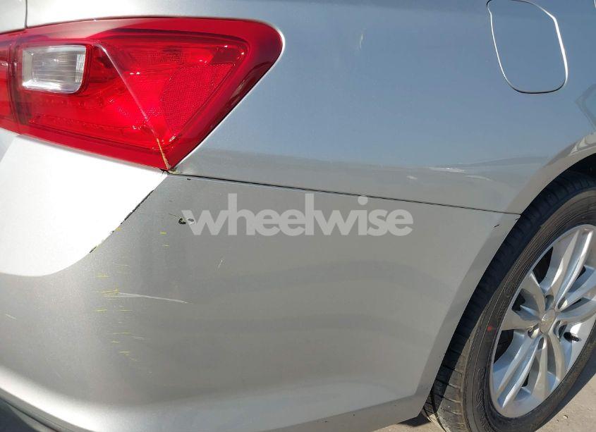 Photo 19 of 2017 Chevrolet Malibu 1LT (VIN 1G1ZE5STXHF183907)